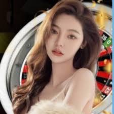 妻子直播字母哥抓蟑螂&近三万人观看 字母哥开玩笑：我要离婚！